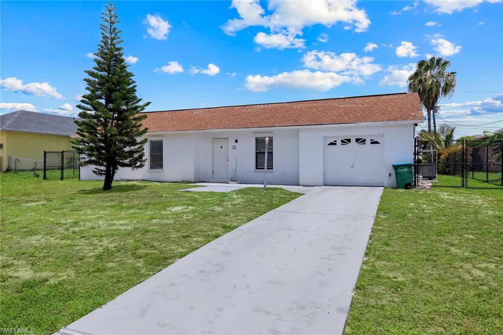 CAPE CORAL - Residential