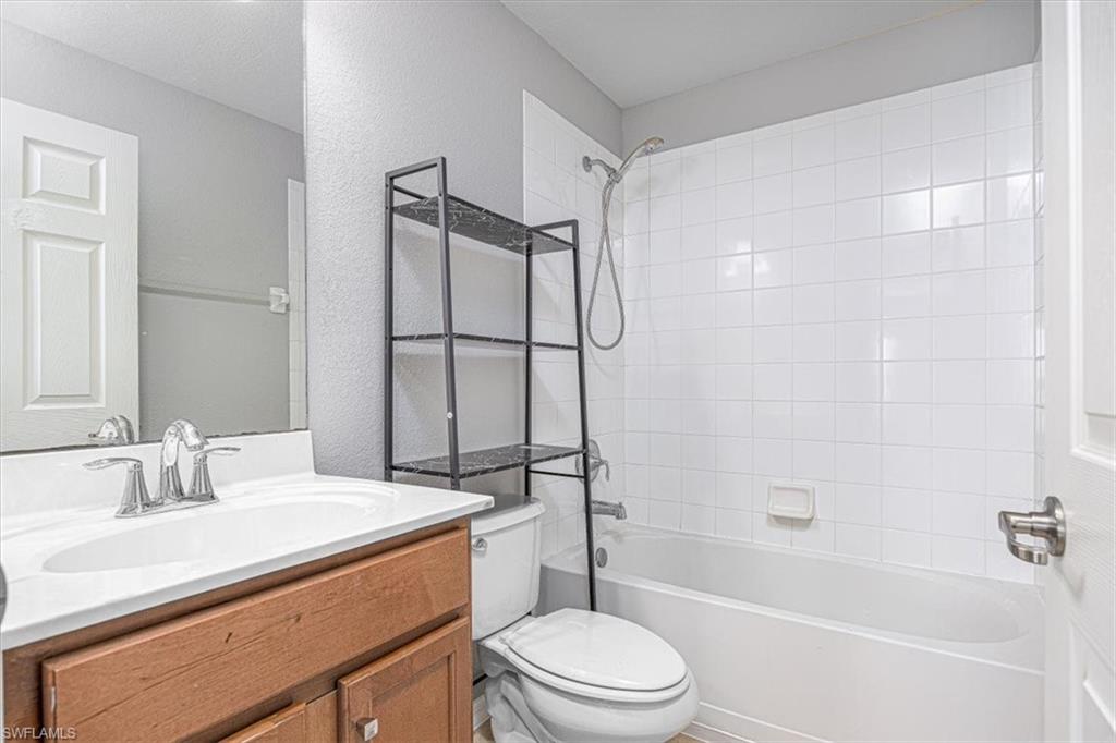 THE VISTAS - Residential