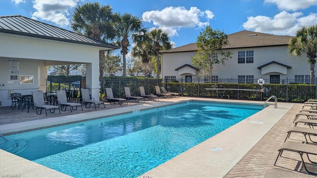 THE VISTAS - Residential