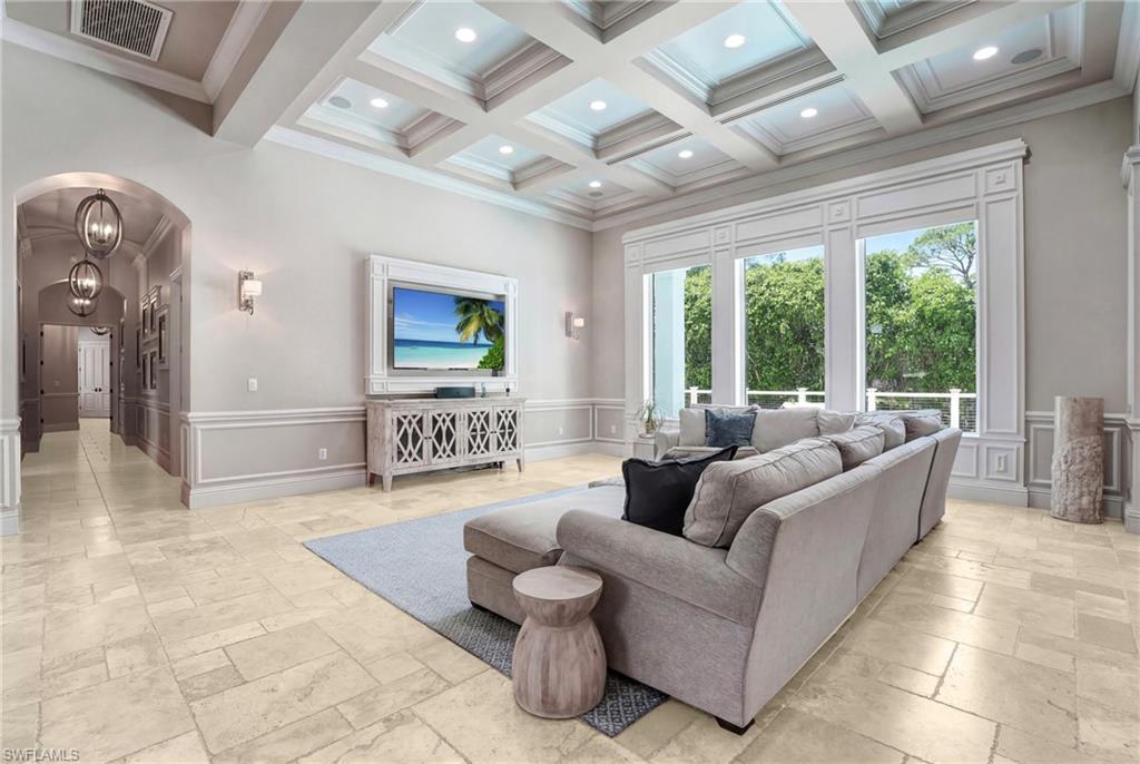 MONTEREY - Residential