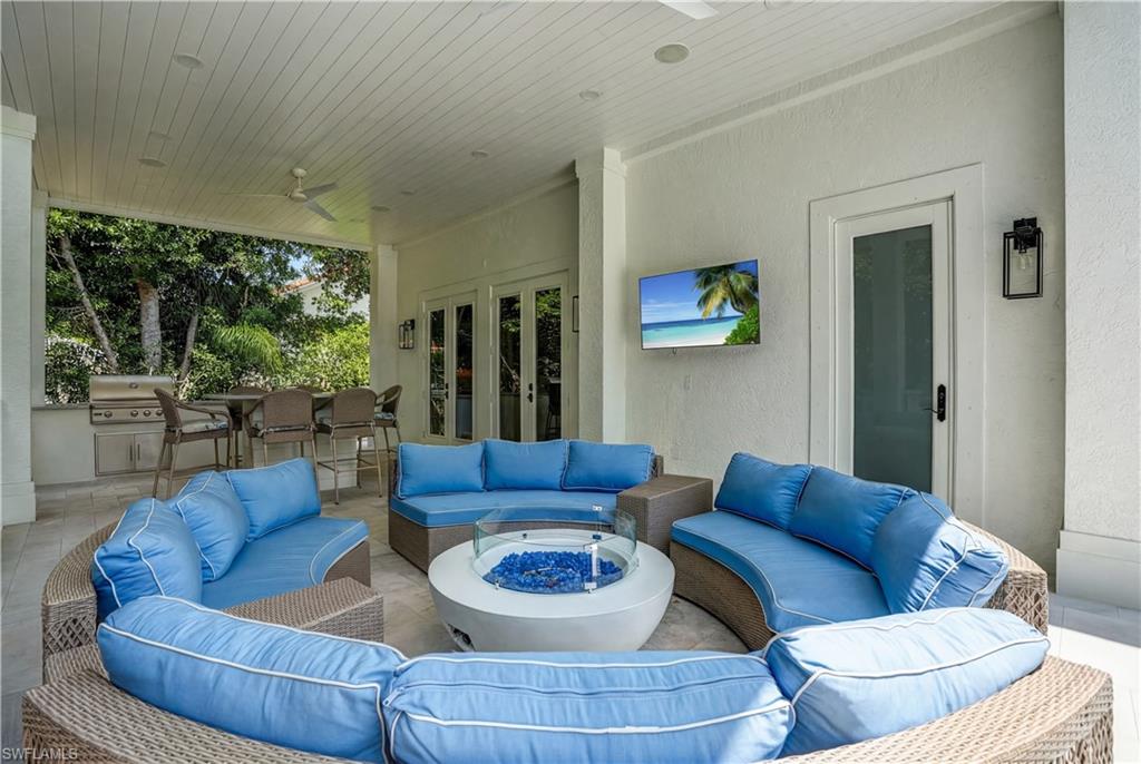 MONTEREY - Residential