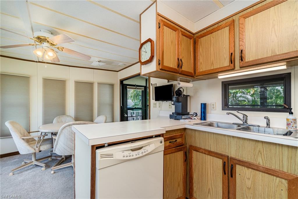 CORKSCREW WOODLANDS - Residential