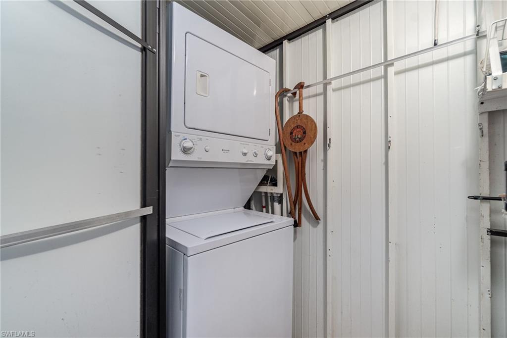 CORKSCREW WOODLANDS - Residential