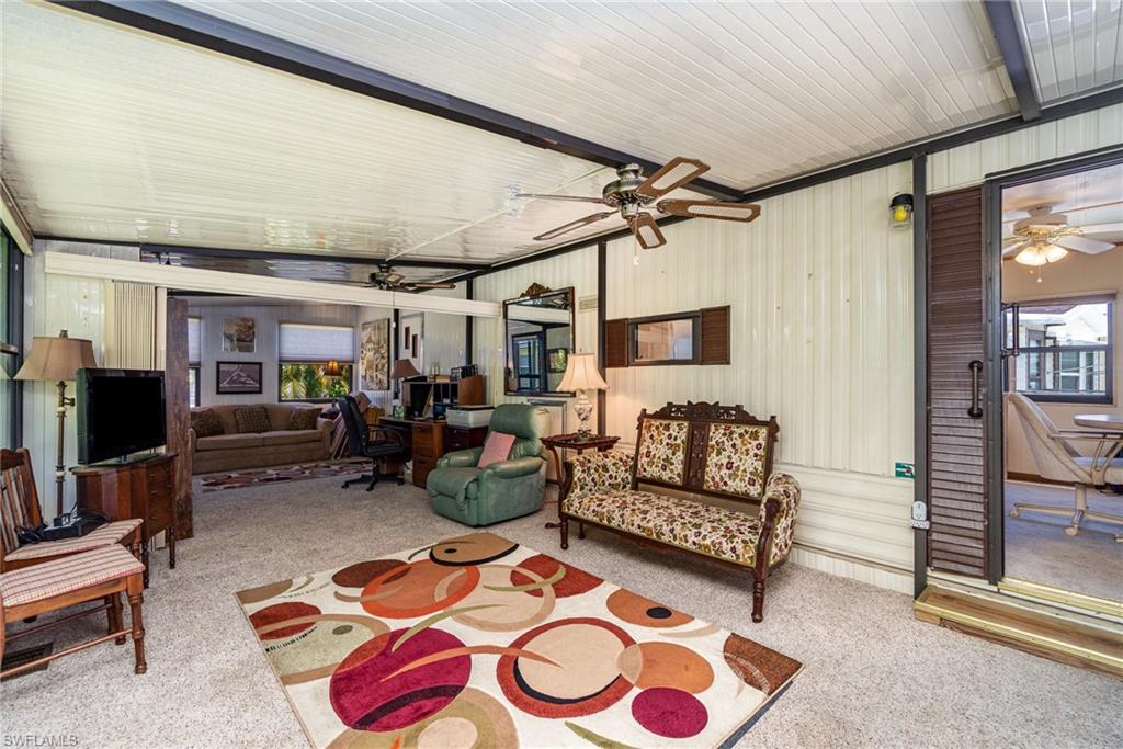 CORKSCREW WOODLANDS - Residential