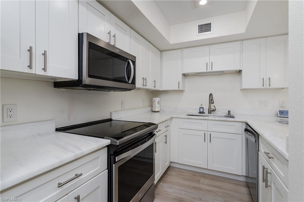 SAN MARCO VILLAS - Residential