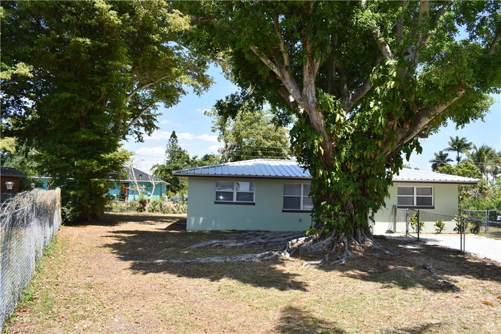 FORT MYERS - Residential