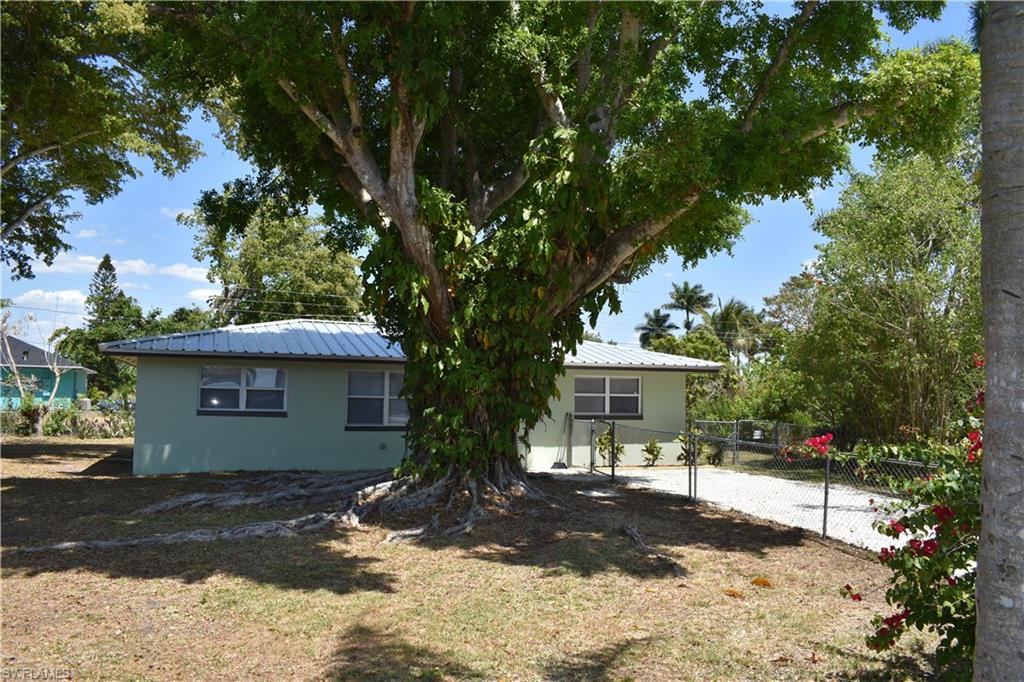 FORT MYERS - Residential