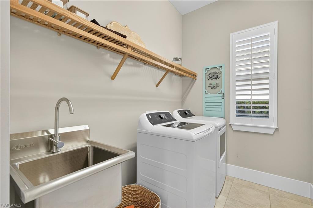 SPARROW CAY - Residential