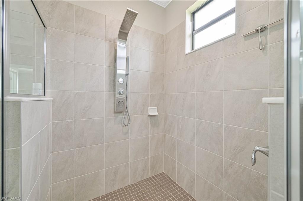 PORTICO - Residential