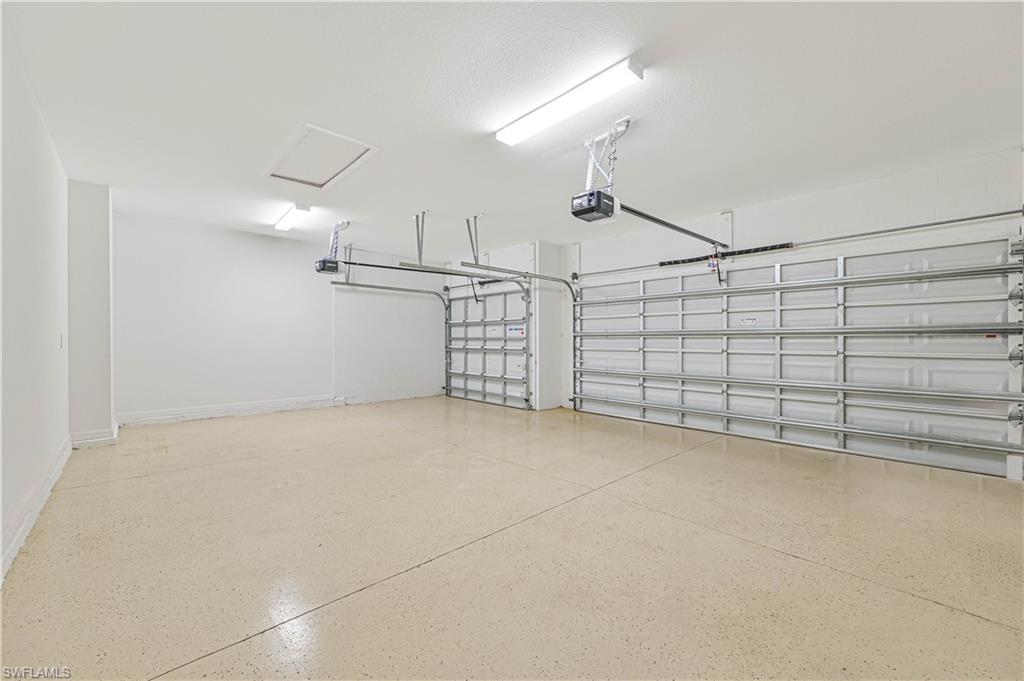 PORTICO - Residential