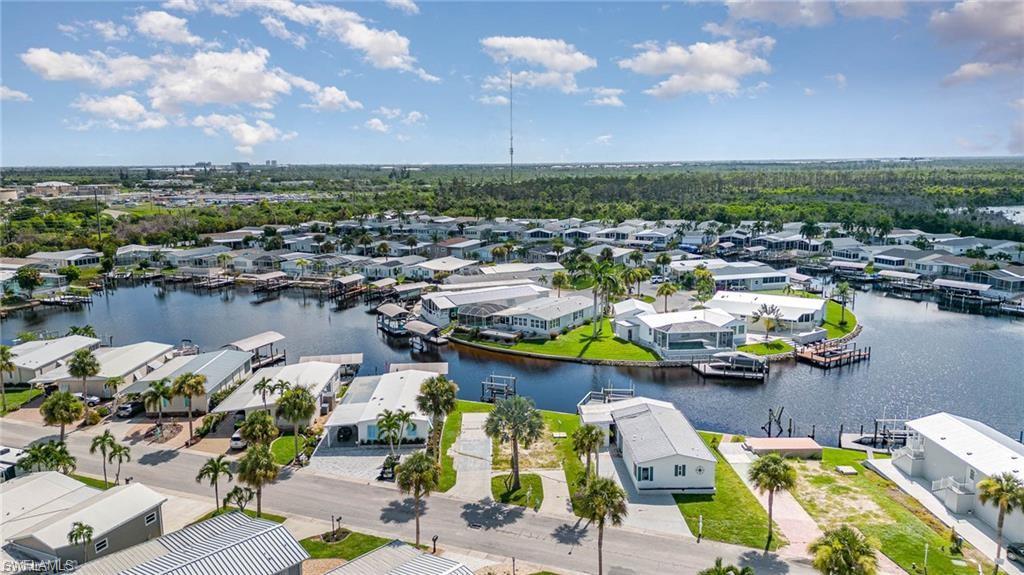 BAYSIDE ESTATES - Land