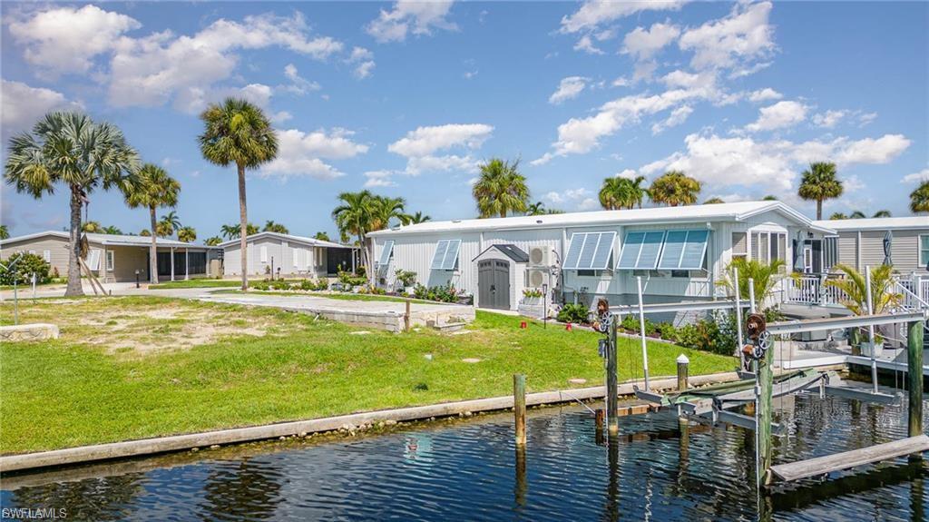 BAYSIDE ESTATES - Land