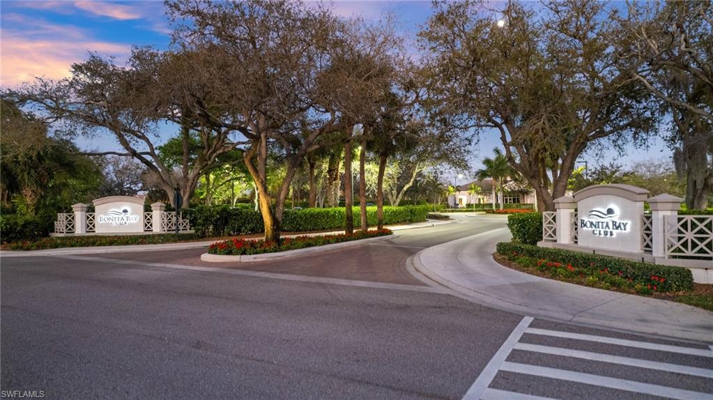 ROOKERY LAKE - Residential