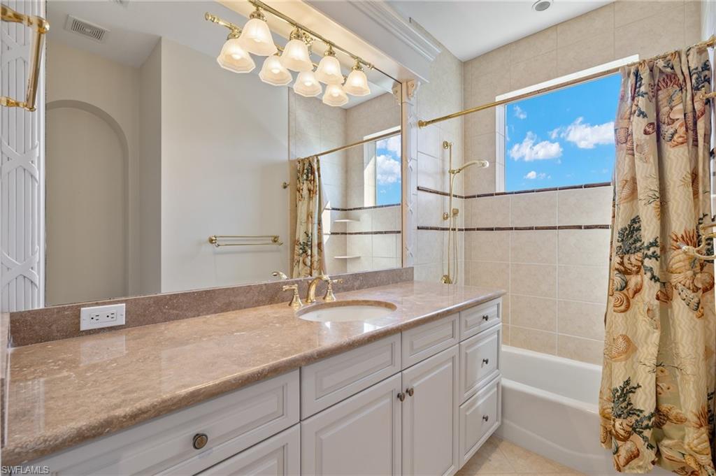 ROOKERY LAKE - Residential