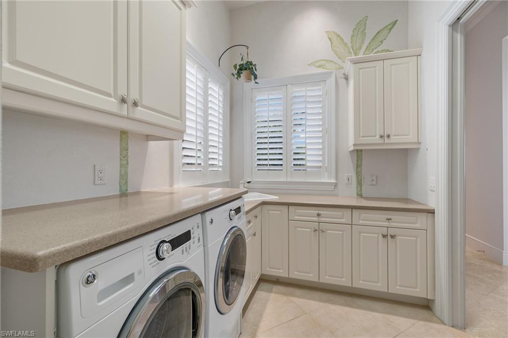 ROOKERY LAKE - Residential