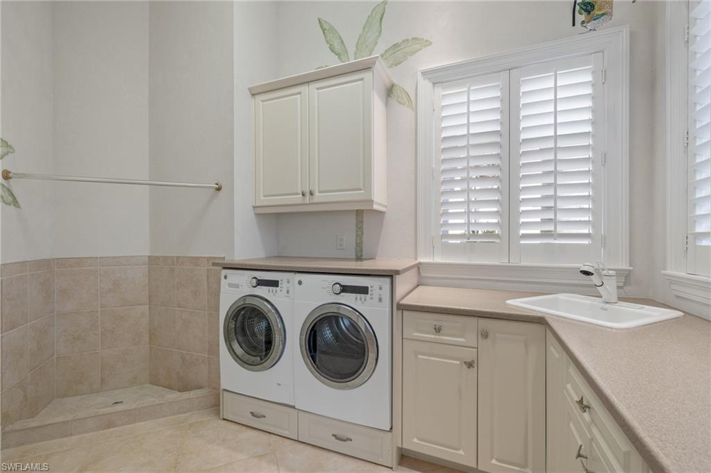 ROOKERY LAKE - Residential