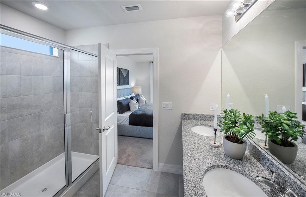 NORTHRIDGE - Residential