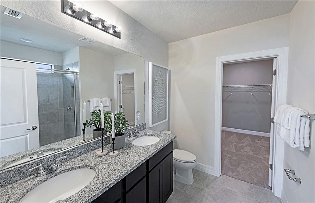 NORTHRIDGE - Residential