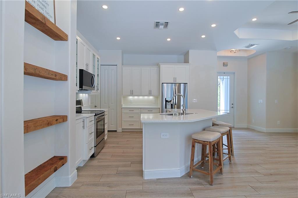 GOLDEN GATE ESTATES - Residential