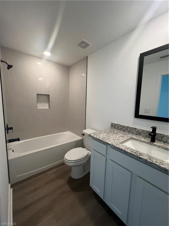 MIRROR LAKES - Residential