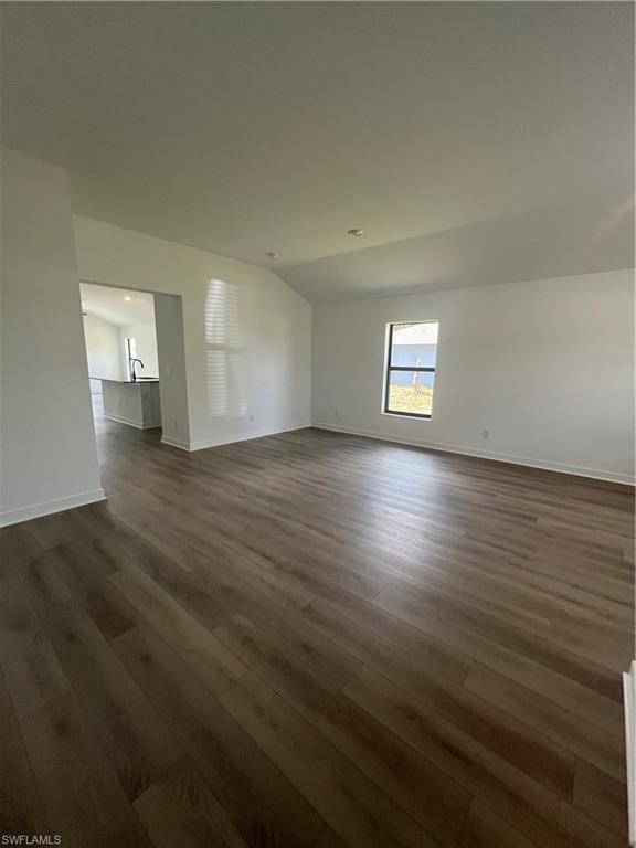 MIRROR LAKES - Residential