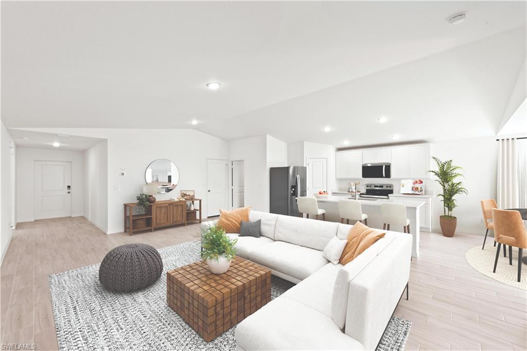 CAPE CORAL - Residential