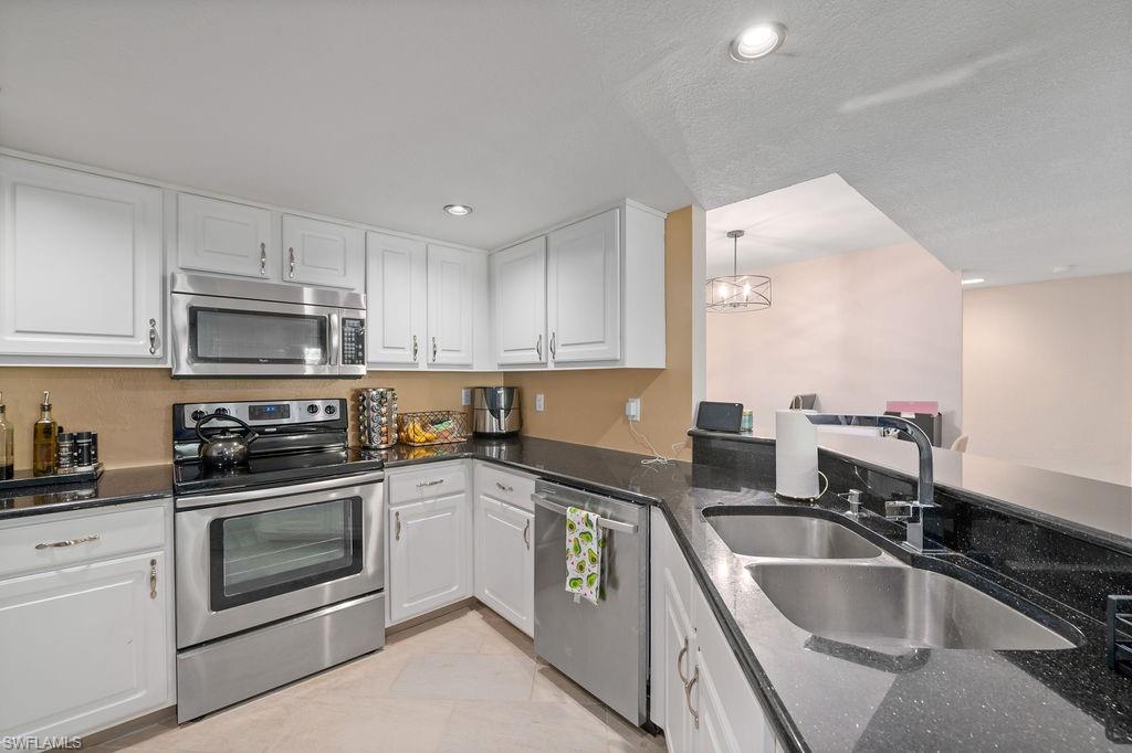 THE GREENS - Residential Lease