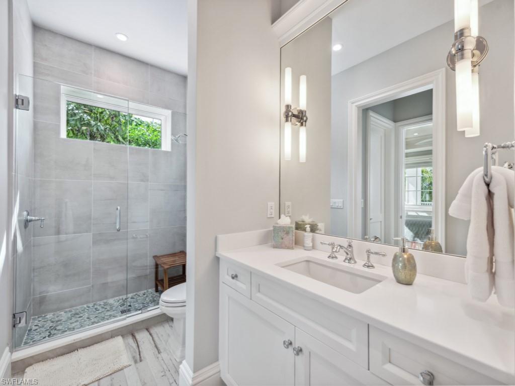 AQUALANE SHORES - Residential