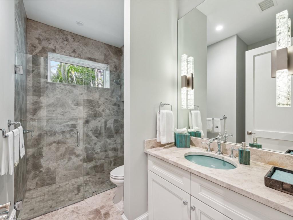 AQUALANE SHORES - Residential