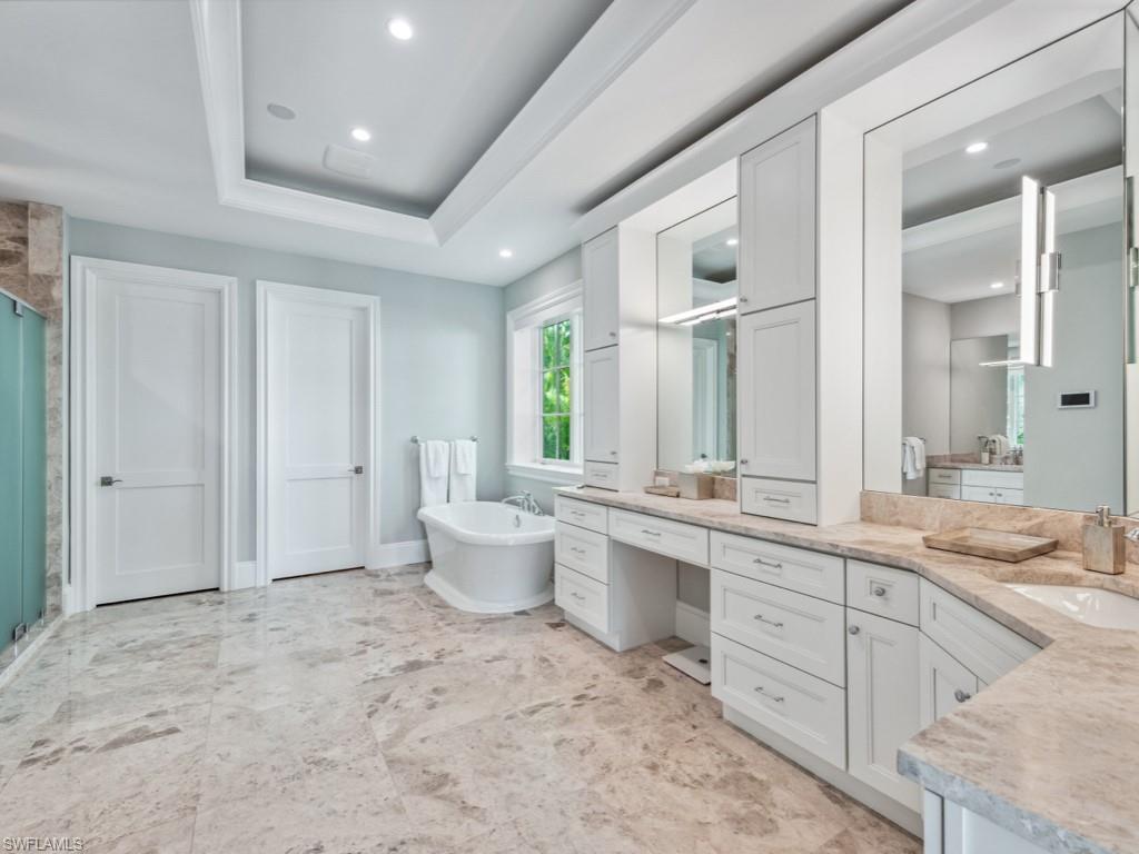 AQUALANE SHORES - Residential