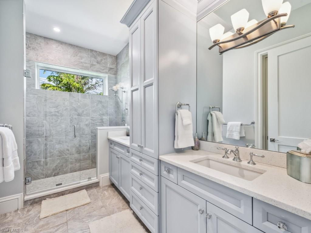 AQUALANE SHORES - Residential