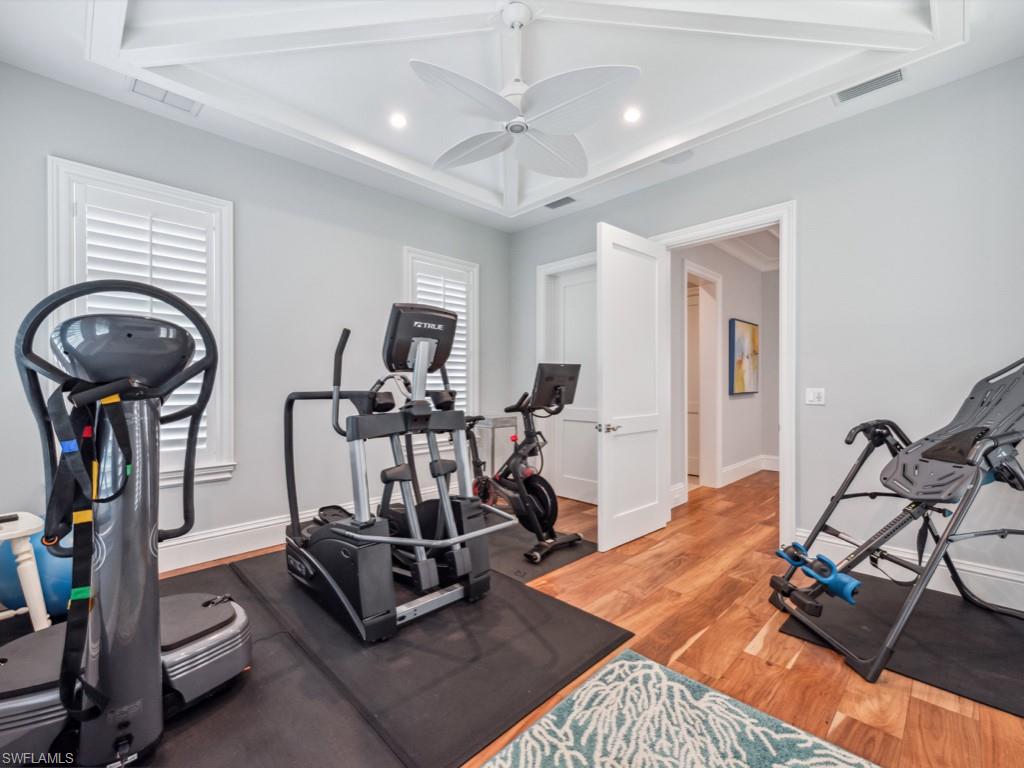 AQUALANE SHORES - Residential