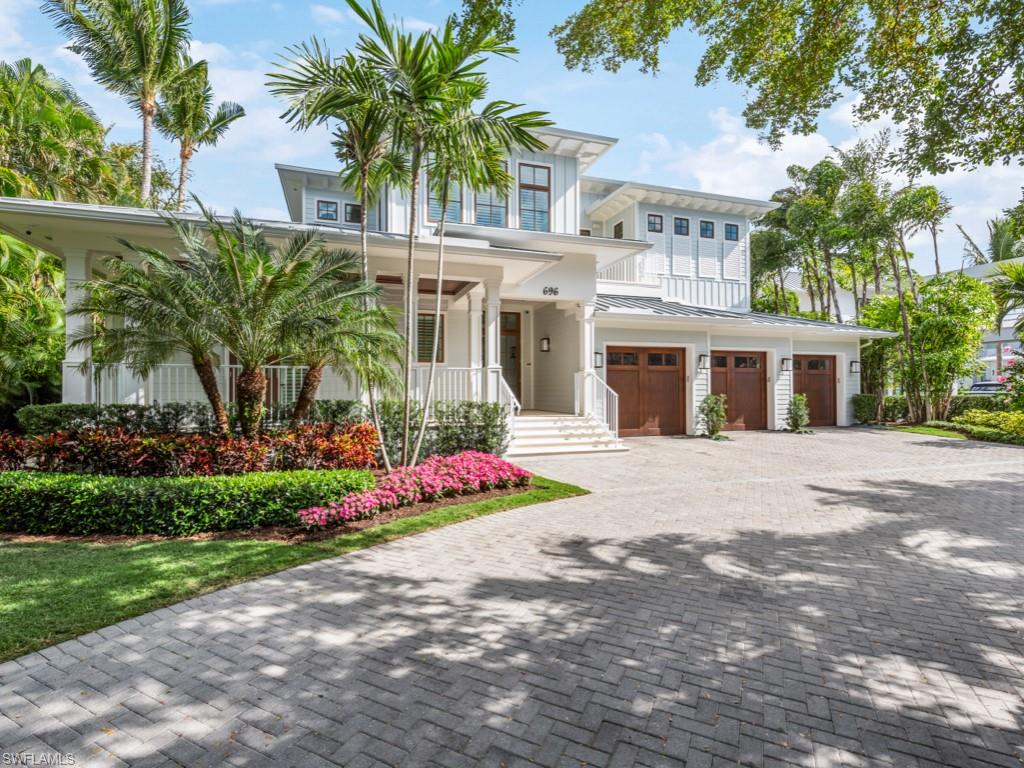 AQUALANE SHORES - Residential