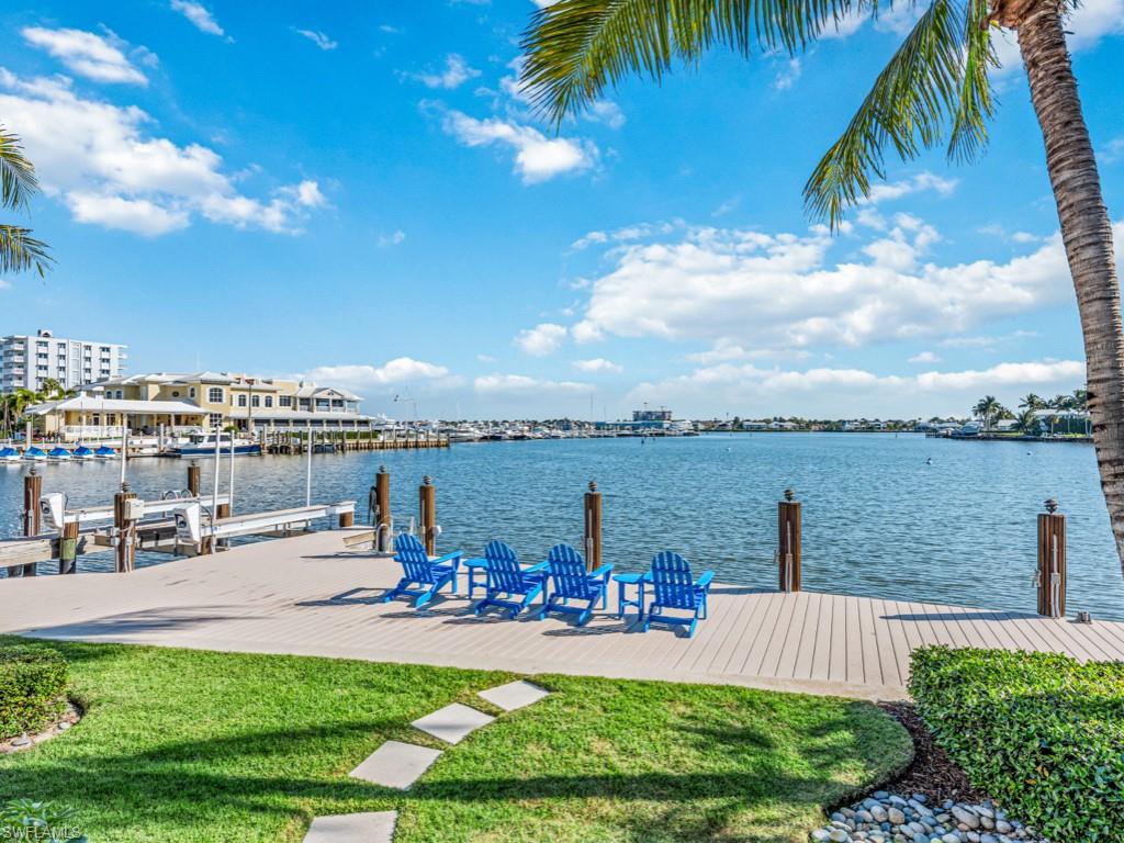 AQUALANE SHORES - Residential