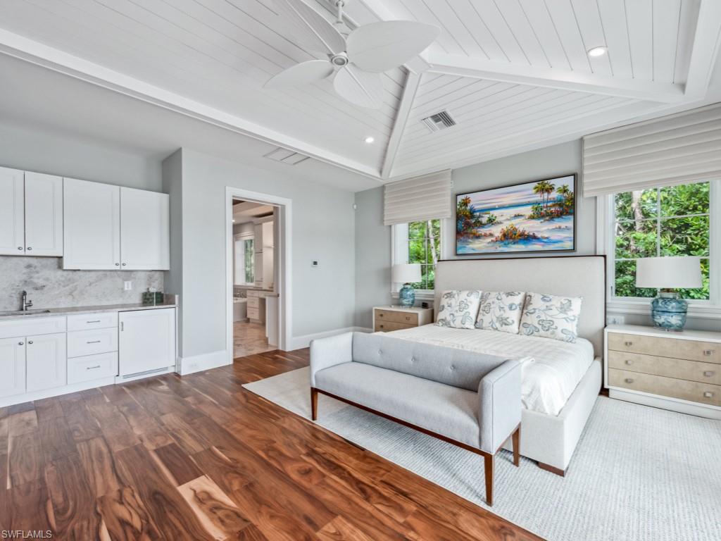 AQUALANE SHORES - Residential