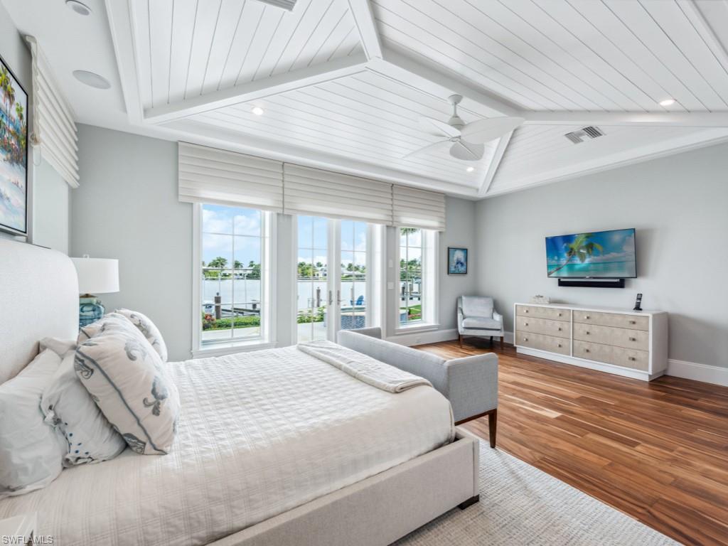 AQUALANE SHORES - Residential