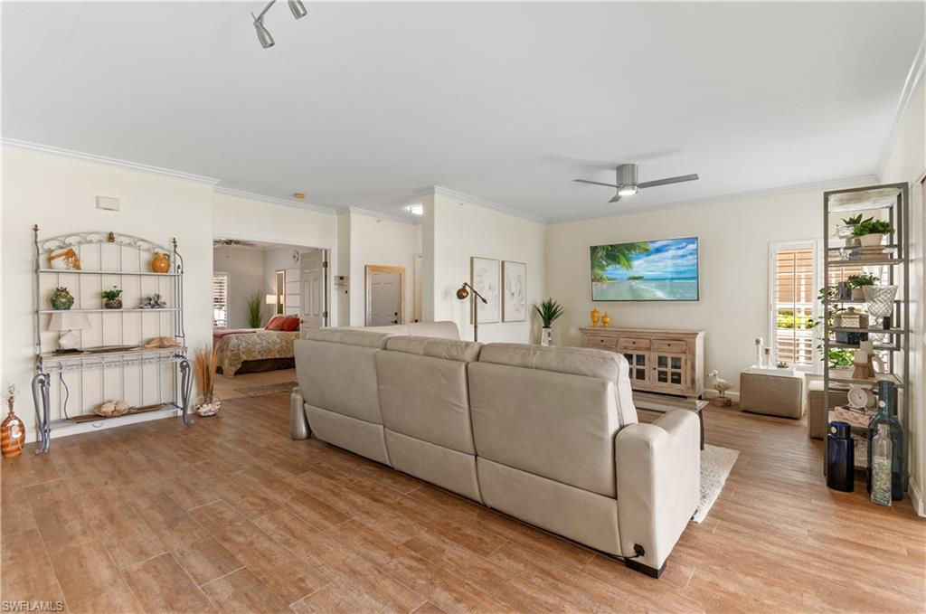 WEDGEWOOD FOUNTAIN - Residential