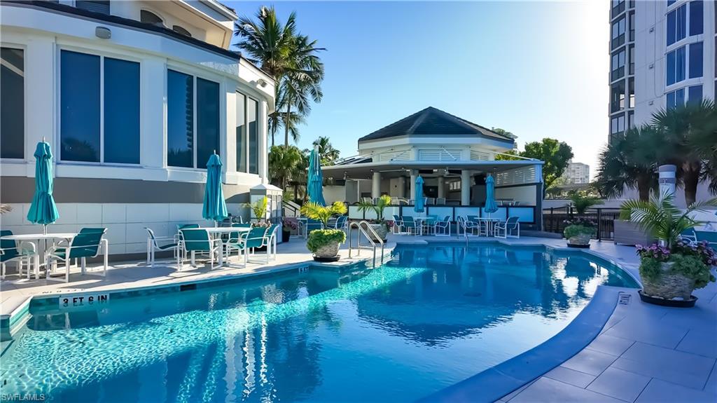 VIZCAYA AT BAY COLONY - Residential