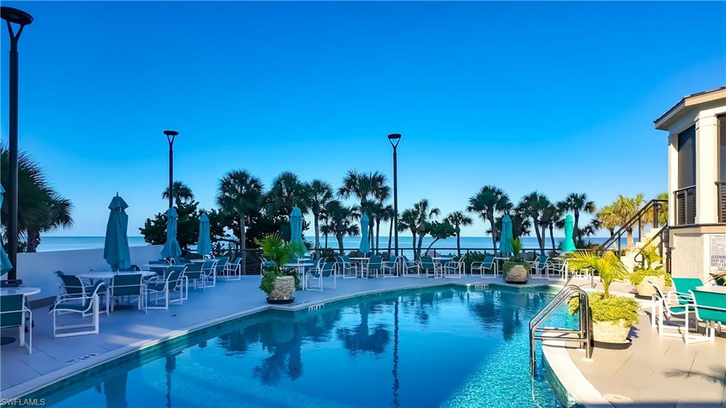 VIZCAYA AT BAY COLONY - Residential