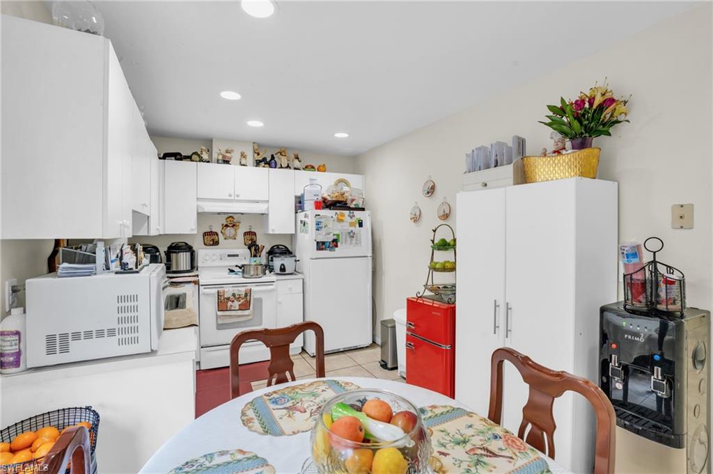 GOLDEN GATE CITY - Residential