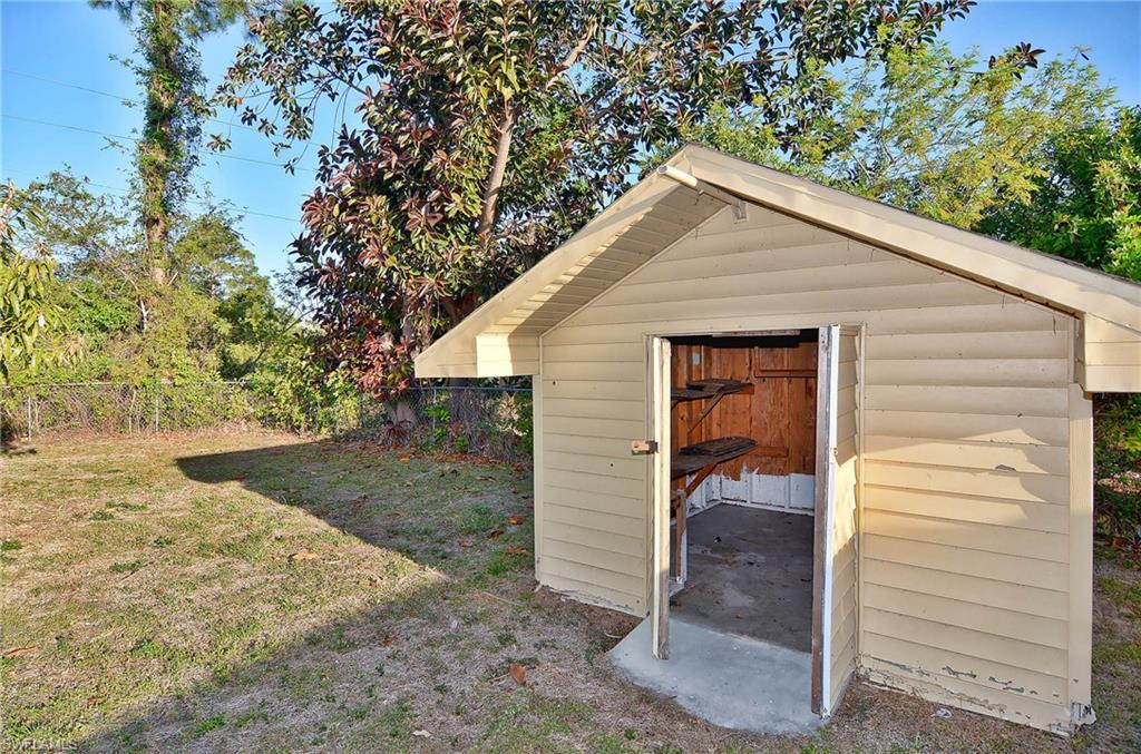 GOLDEN GATE CITY - Residential