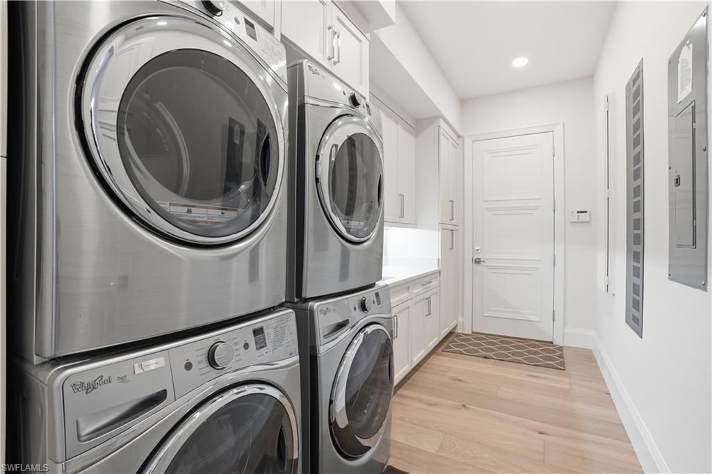 BAY COLONY SHORES - Residential