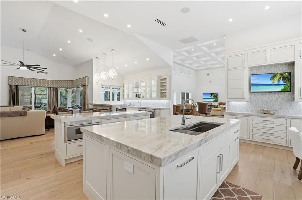 BAY COLONY SHORES - Residential