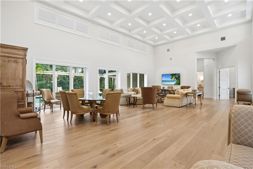 BAY COLONY SHORES - Residential