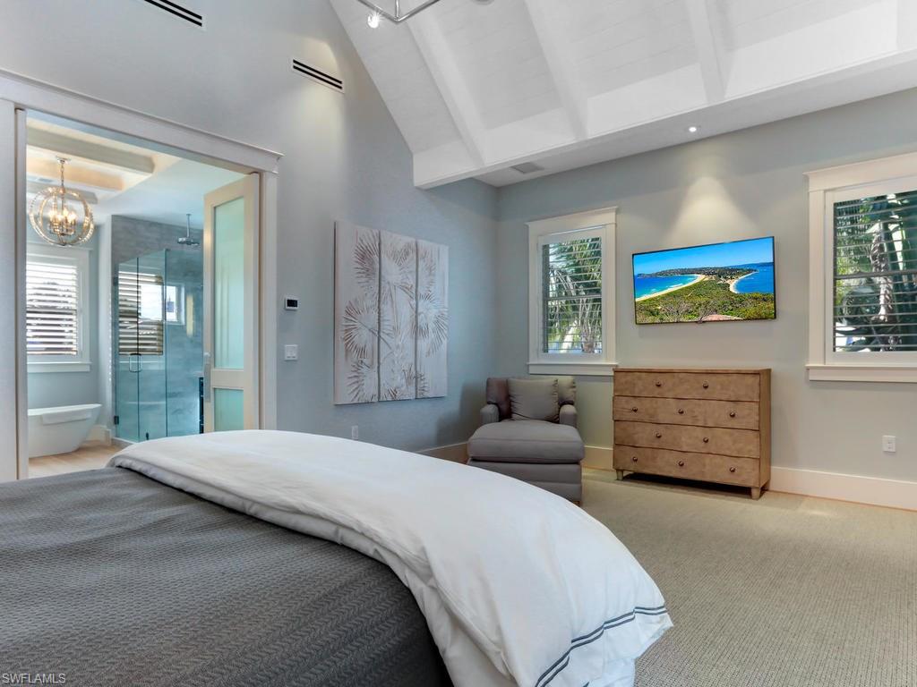 OLDE NAPLES - Residential