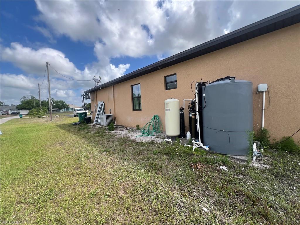 GOLDEN GATE ESTATES - Residential