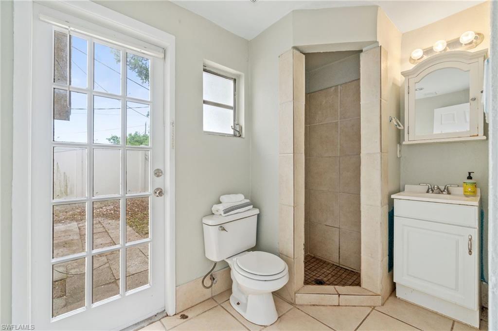 NAPLES PARK - Residential