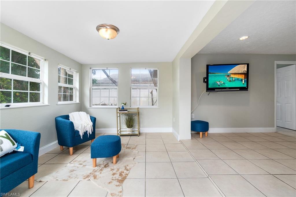 NAPLES PARK - Residential