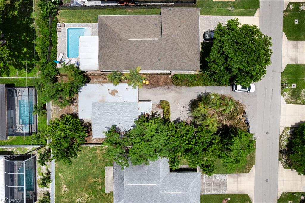 NAPLES PARK - Residential