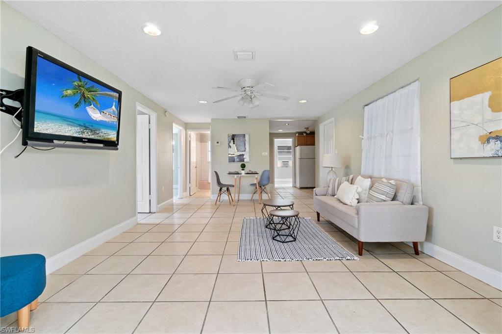 NAPLES PARK - Residential